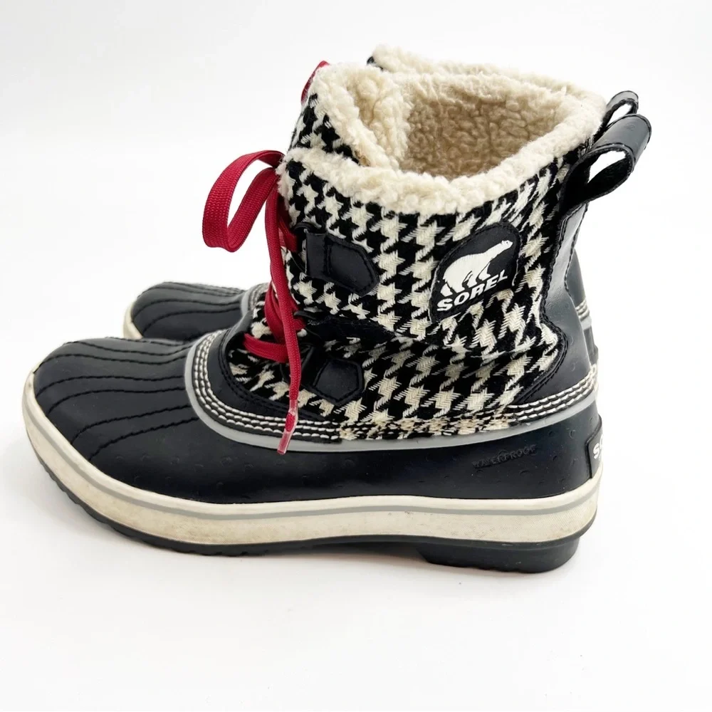 Sorel Black & White Houndstooth Winter Boots with Red Laces